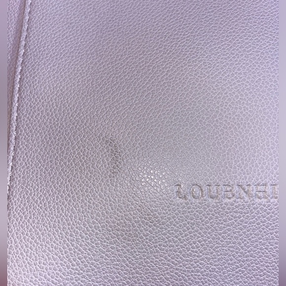 white purse with brown handle - Picture 5 of 9